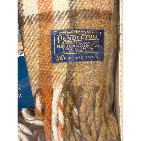 Vtg PENDLETON Robe-in-Bag 100% Wool Stadium Plaid Blanket Cushion Carrying Bag - Picture 3 of 8